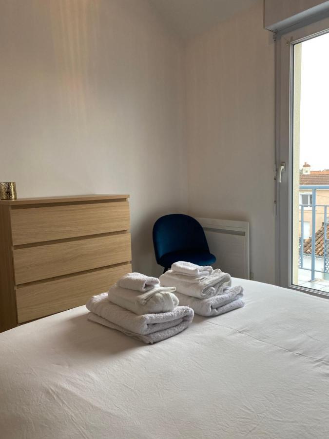 Apartamento Sacré cœur - Duplex avec balcon - 4 pers Cholet Exterior foto